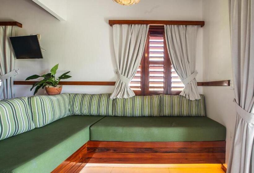 بنجلو قياسى, Vila Vagalume