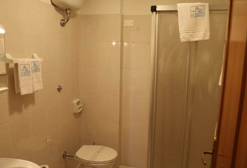 غرفة قياسية رباعية, Le Sirene Bed And Breakfast