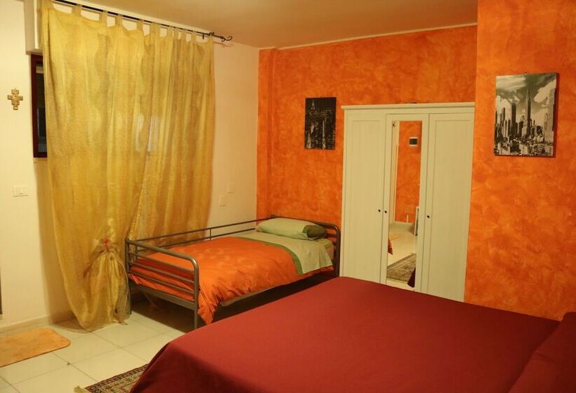 غرفة قياسية ثلاثية, Le Sirene Bed And Breakfast