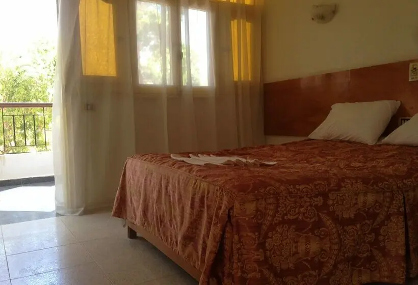 اتاق لوکس یک تخته, Rezeiky Hotel & Camp