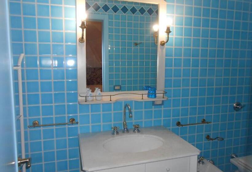 标准间, All'ombra Del Palmeto