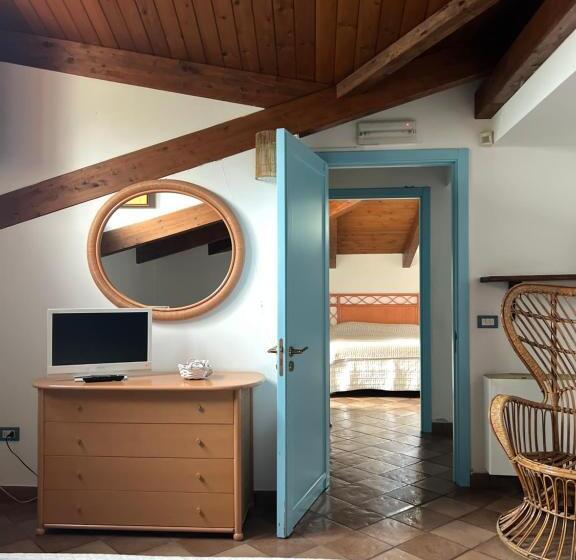 带泳池景观及2个卧室的公寓, All'ombra Del Palmeto