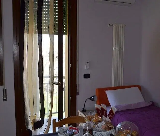 اتاق استاندارد سه نفره, Ca  Gialla