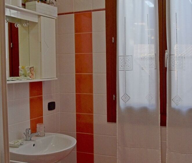 Quarto Familiar, Ca  Gialla