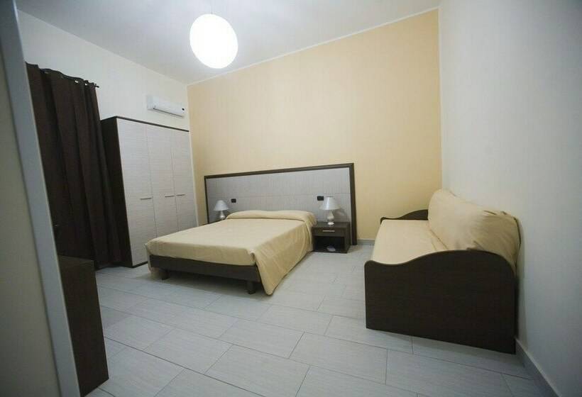 Habitació Triple Estàndard, Sant'agostino Affittacamere