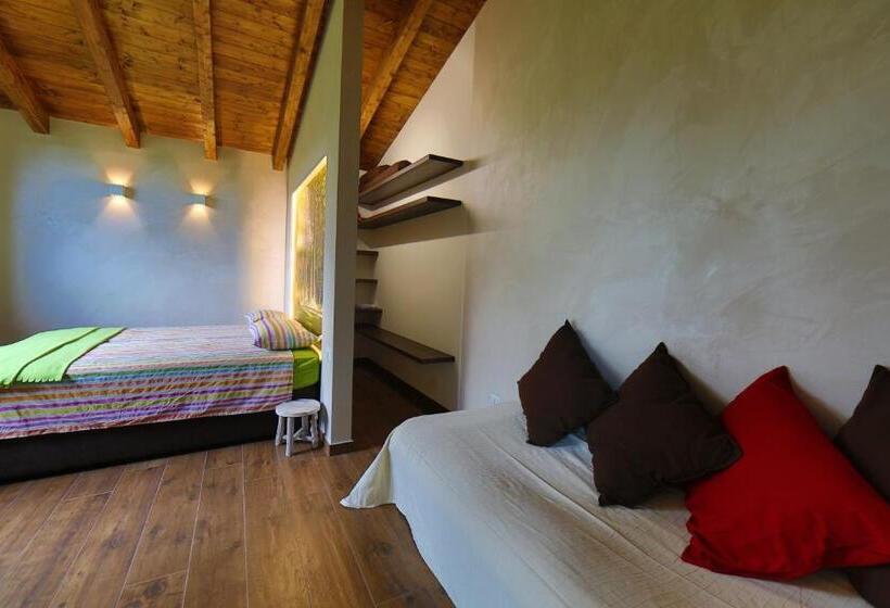 豪华三人间, Sant'anna