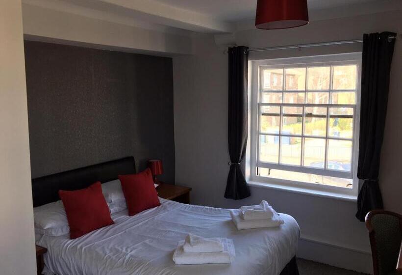 스탠다드 룸, The Red Lion