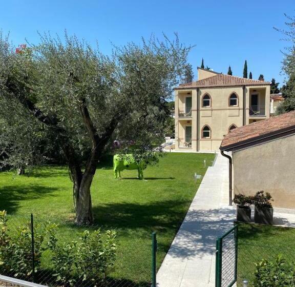 غرفة قياسية مزودة بشرفة مطلة على الحديقة, Baia Dei Pini