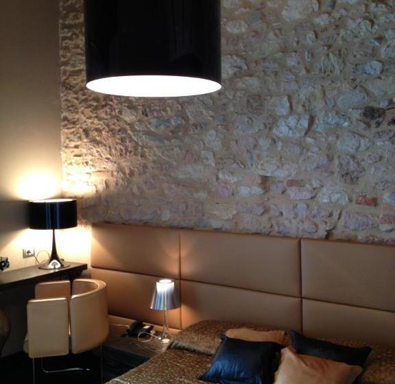 جناح جونيور, Baia Dei Pini