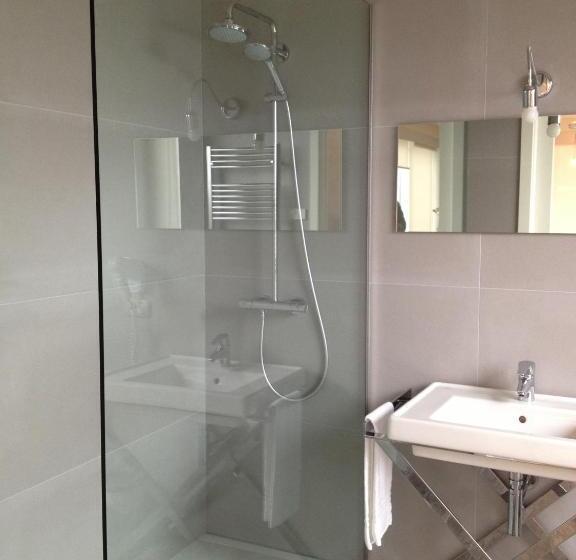 غرفة قياسية, Baia Dei Pini