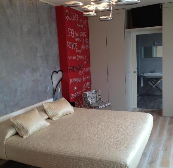 غرفة قياسية, Baia Dei Pini