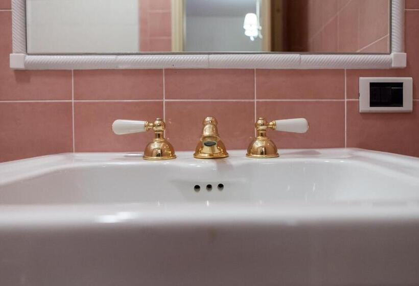 اتاق استاندارد, Bernardone