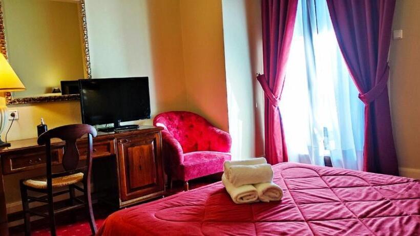 סוויטה משפחתית, Country Club Hotel & Suites