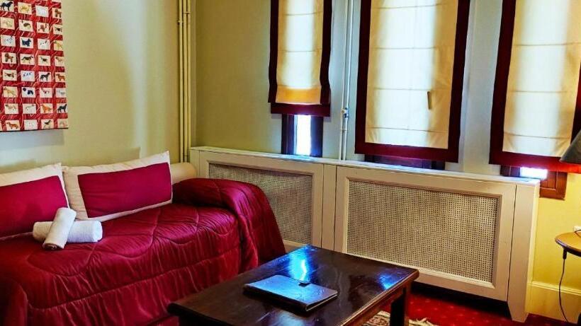 סוויטה משפחתית, Country Club Hotel & Suites