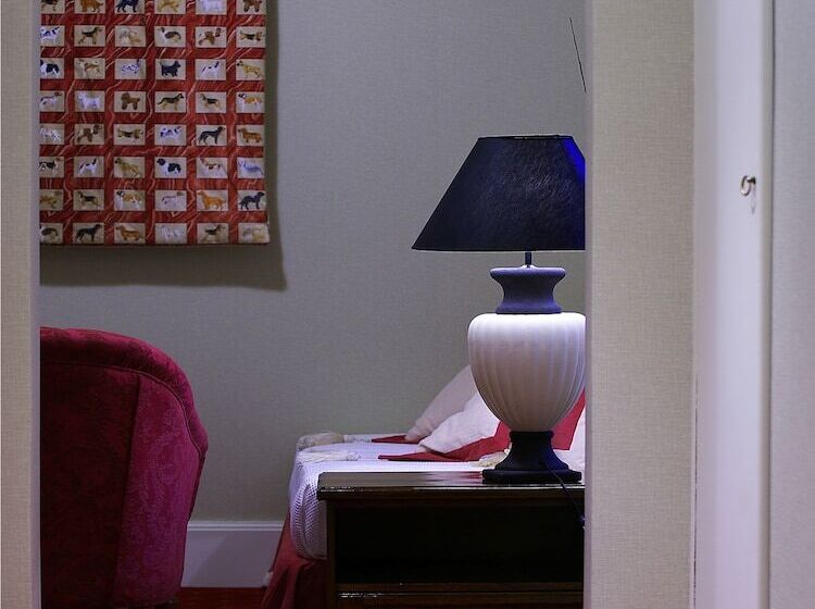 סוויטה נוף להרים, Country Club Hotel & Suites