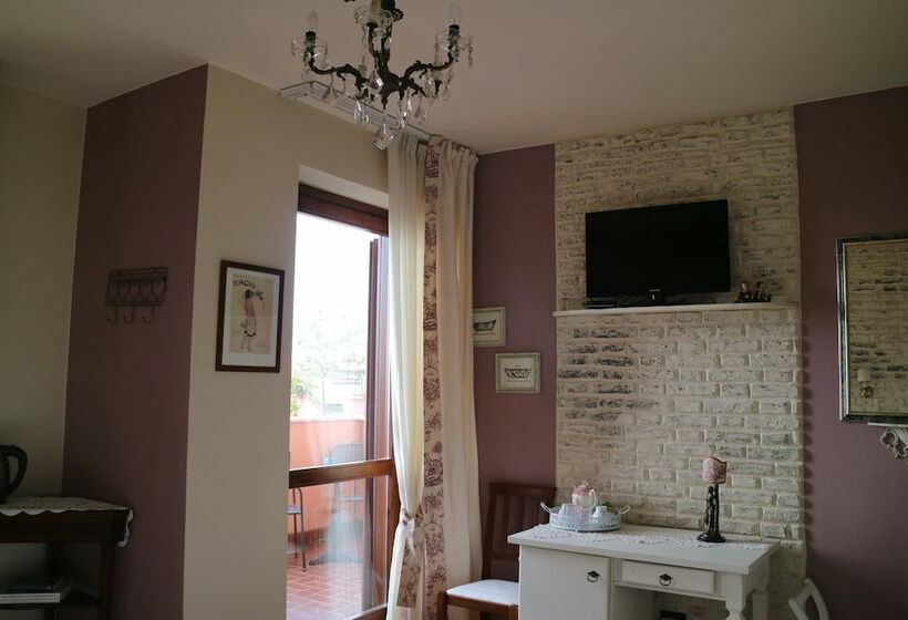 Quarto Estandar Vista Lago, Florence