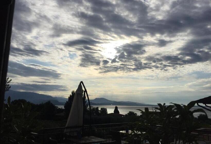 标准间带湖景, Florence