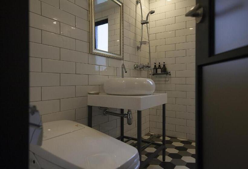 اتاق لوکس, Gray