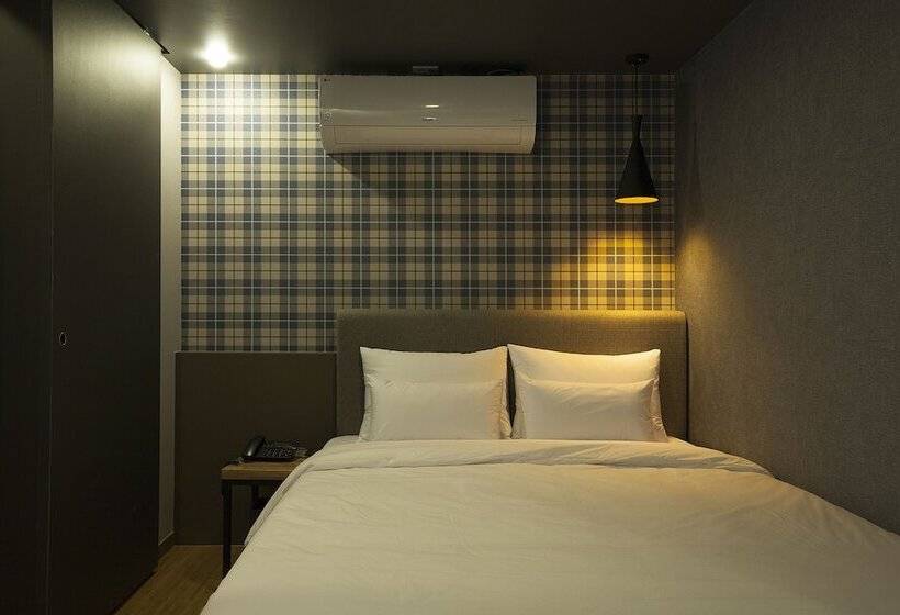 اتاق لوکس, Gray