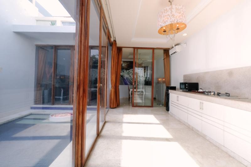 اتاق استاندارد, Gray