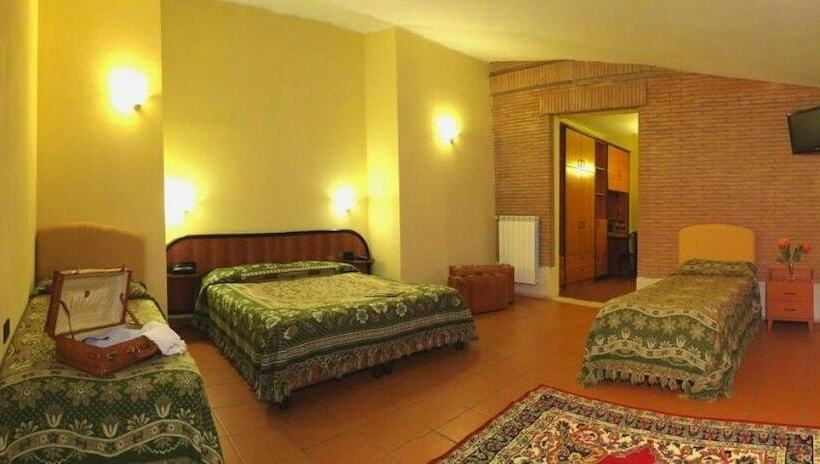 اتاق استاندارد چهار تخته, Lh Albergo Il Picchio