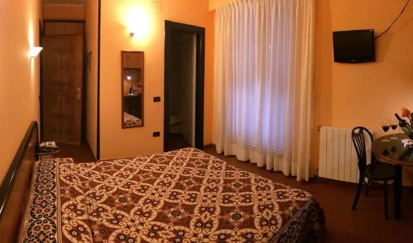 اتاق استاندارد, Lh Albergo Il Picchio