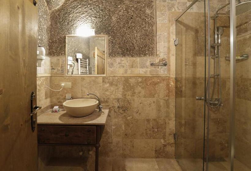 غرفة قياسية, Tekkaya Cave