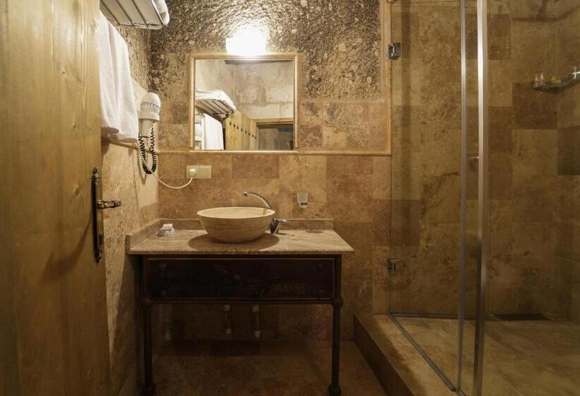 غرفة قياسية, Tekkaya Cave