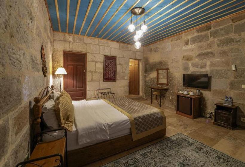 جناح جونيور, Tekkaya Cave