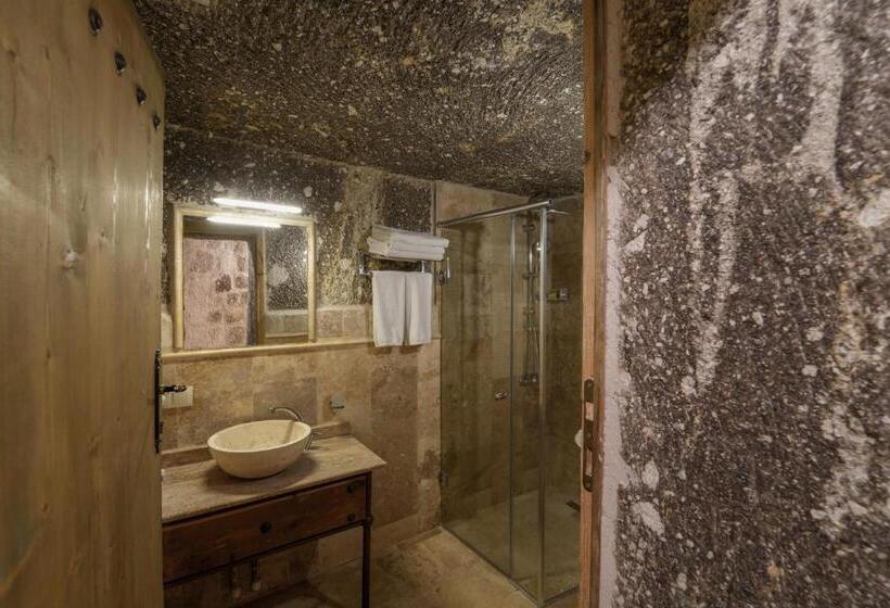 غرفة قياسية ثلاثية, Tekkaya Cave