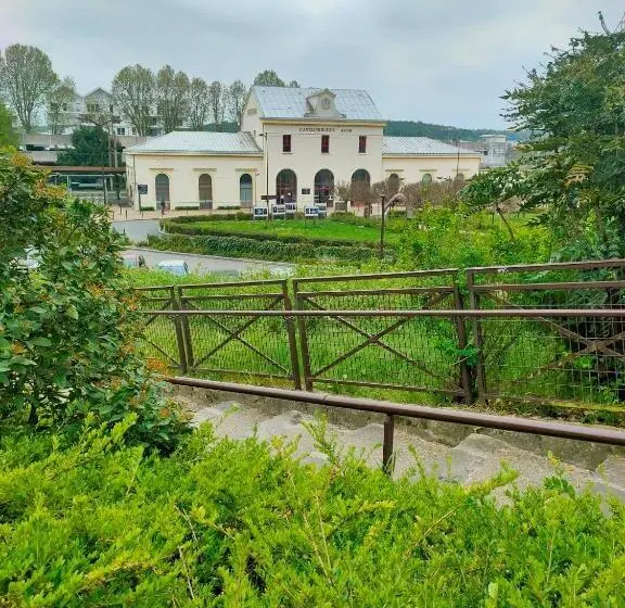 Standard Kolmen Hengen Huone, Terminus Fontainebleau Avon
