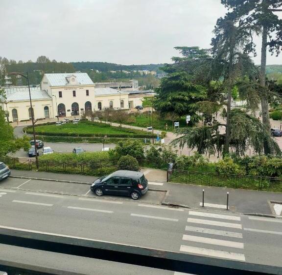 Номер Стандарт Трехместный, Terminus Fontainebleau Avon