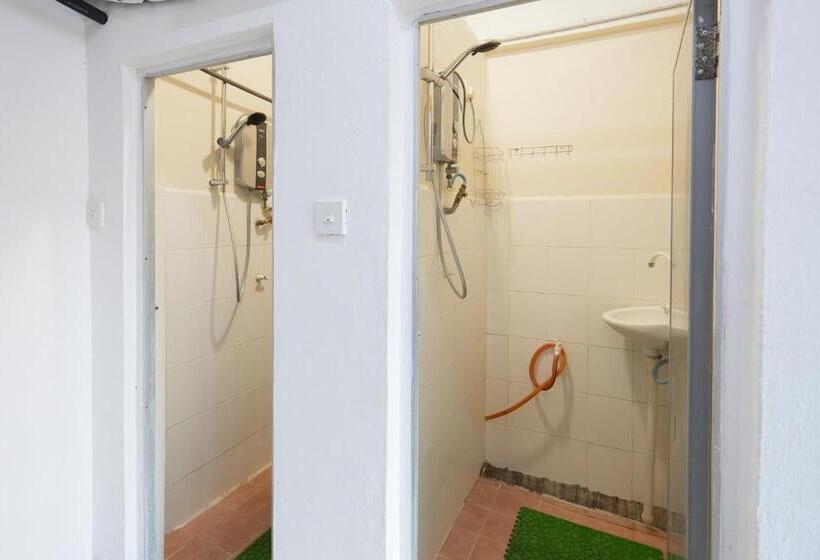 带共用浴室的标准房间, Uncle Guesthouse Kuala Terengganu