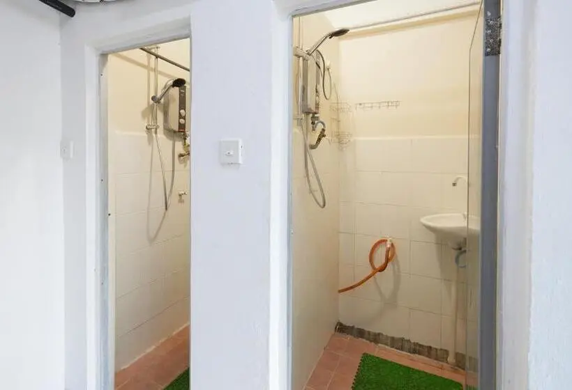 バス共有のスタンダードルーム, Uncle Guesthouse Kuala Terengganu
