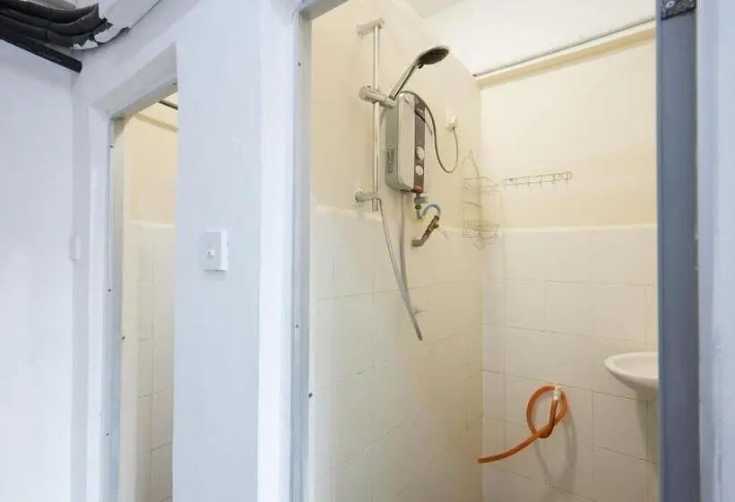 バス共有のスタンダードルーム, Uncle Guesthouse Kuala Terengganu