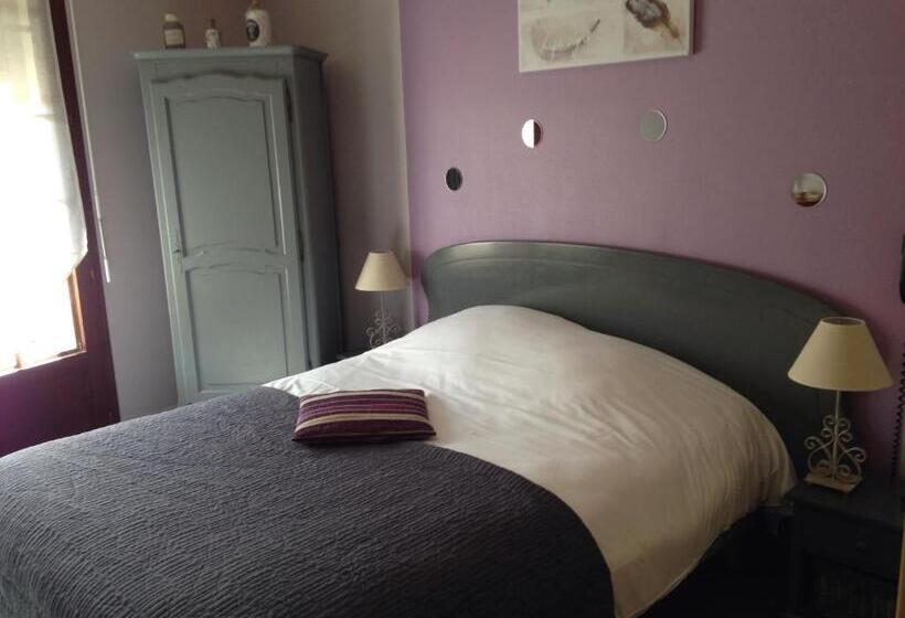 Номер Стандарт, Auberge Du Cheval Blanc Logis