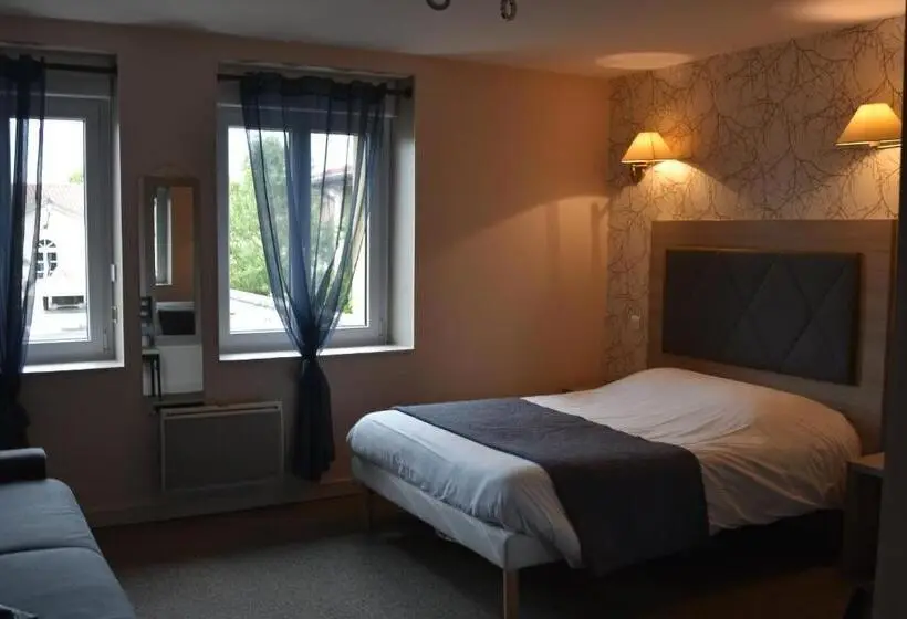 Standard Kolmen Hengen Huone, Auberge Du Cheval Blanc Logis