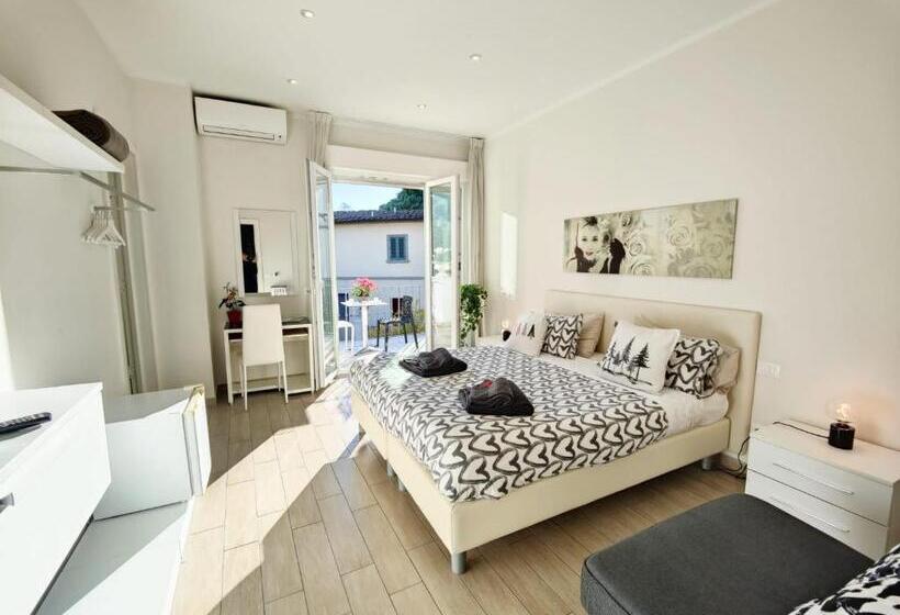 اتاق سوپریور با وان آب گرم, Florence Comfort B&b