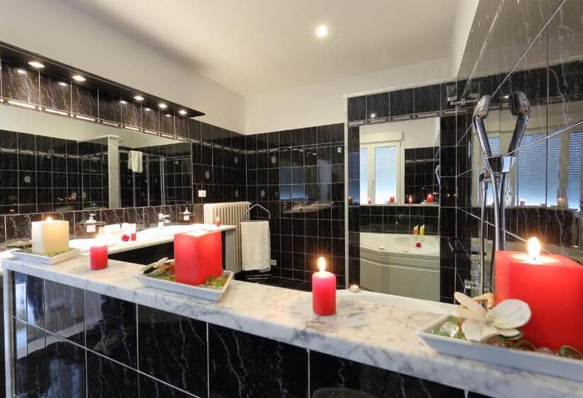 اتاق سوپریور با وان آب گرم, Florence Comfort B&b