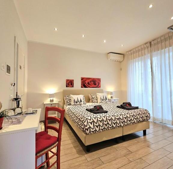 Standard Triple Room with Terrace, Florence Comfort B&b