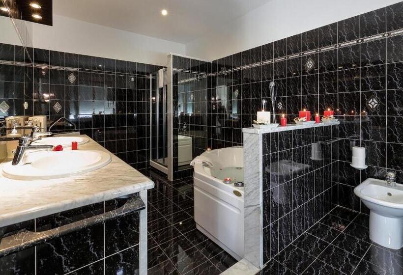 اتاق سوپریور با وان آب گرم, Florence Comfort B&b