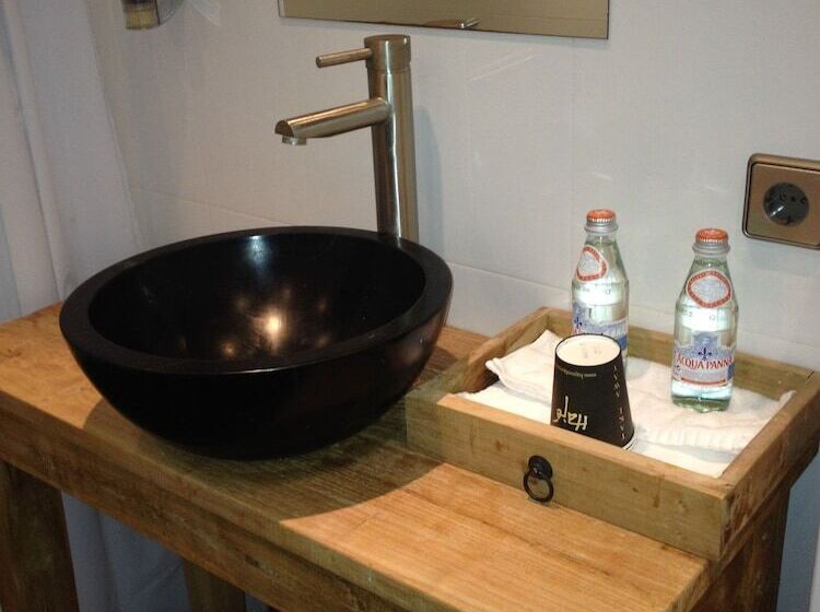 اتاق استاندارد, Hajé Hotel Restaurant De Lepelaar