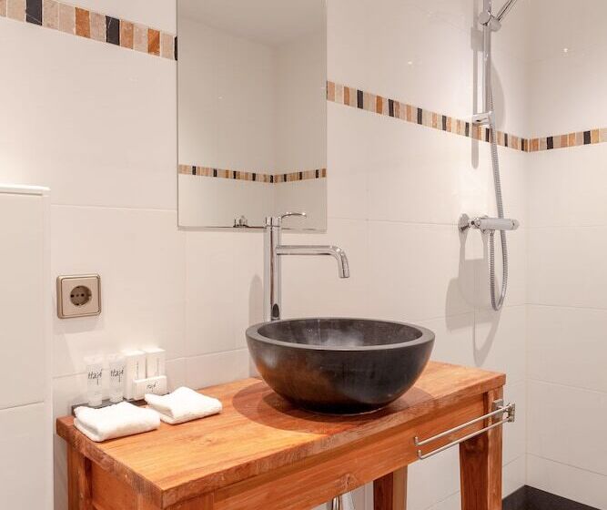 اتاق استاندارد, Hajé Hotel Restaurant De Lepelaar