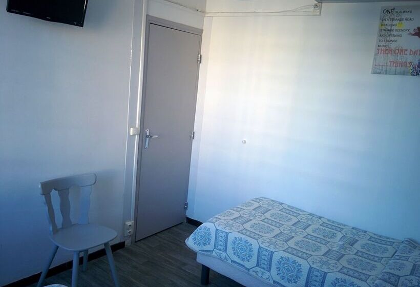 Standardzimmer, Araur