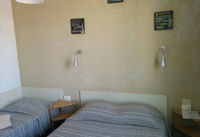 3-Bett-Standardzimmer, Araur