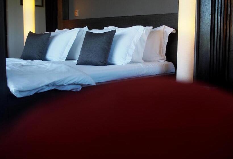 Люкс, Chic Hotel Boutique