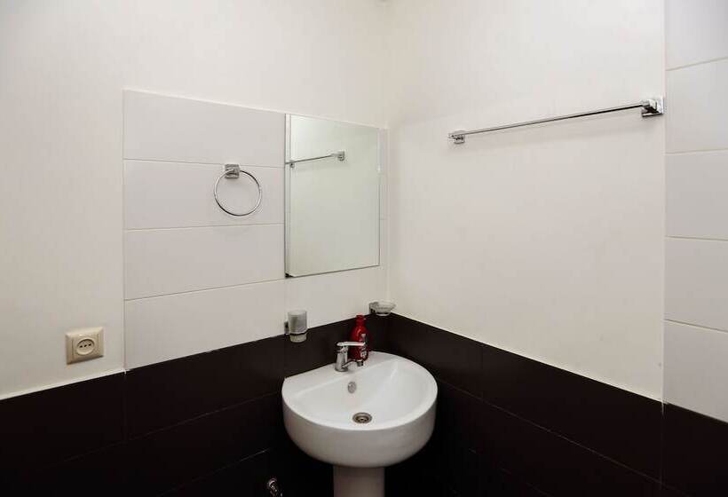 اتاق استاندارد, Rustaveli 36