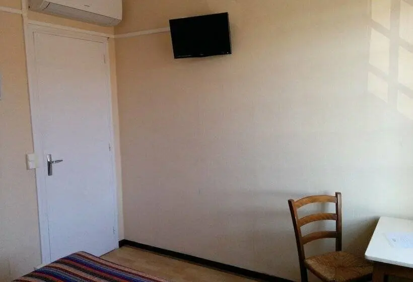 Standardzimmer mit Flussausblick, Araur