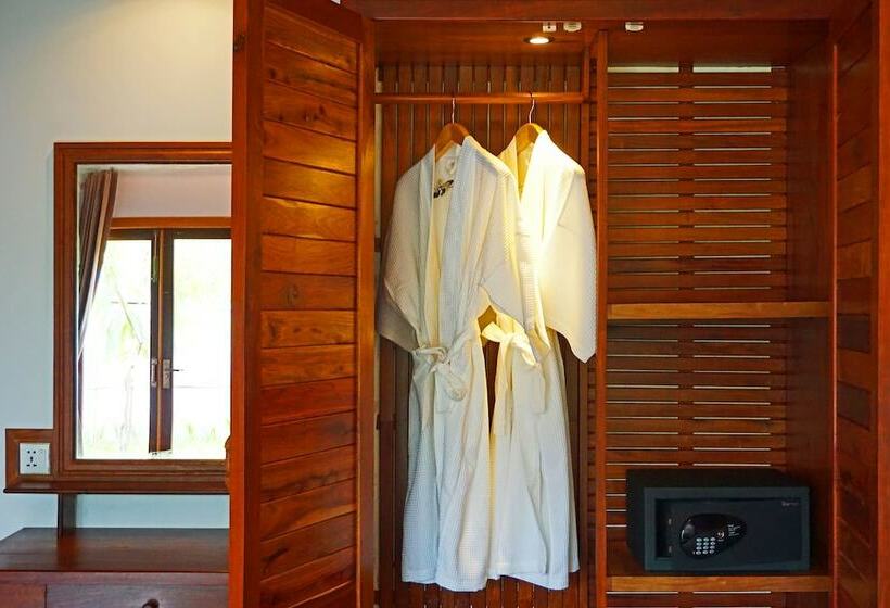スーペリアールーム, Khmer House Resort
