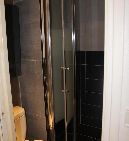 标准间, Les Portes D'or